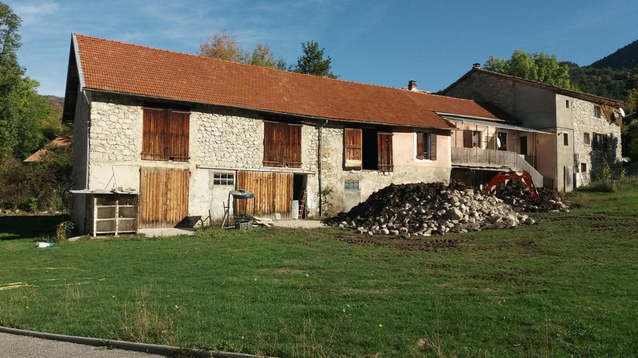 Le Petit Begou Panzió Saint-Auban-d'Oze Kültér fotó